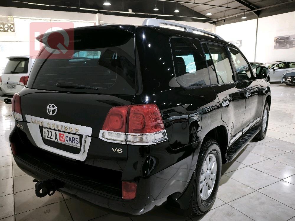 تويوتا لاندكروزر